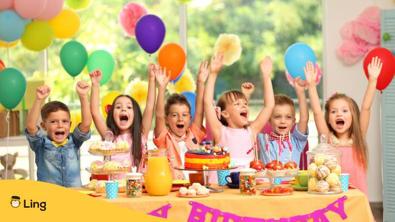 Alles Gute zum Geburtstag auf Französisch mit Ling feiern und singen