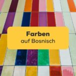 Wand mit verschiedenen Fliesen in Farben auf Bosnisch