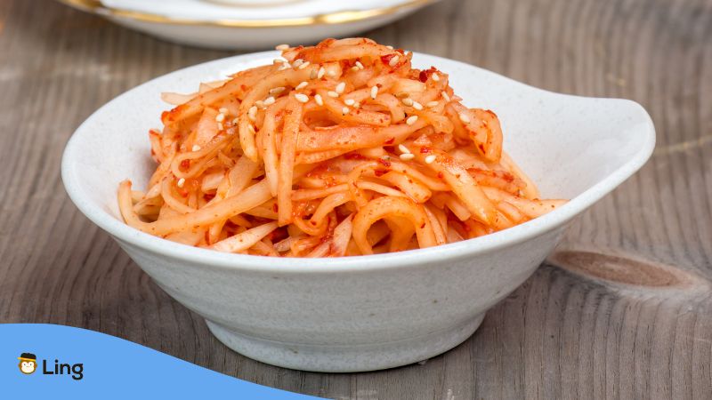 Koreanische Gerichte Beilage Radieschen-Salat Moo Saeng Che